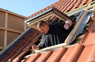 Pose de fenêtres de toit Velux à Roinville